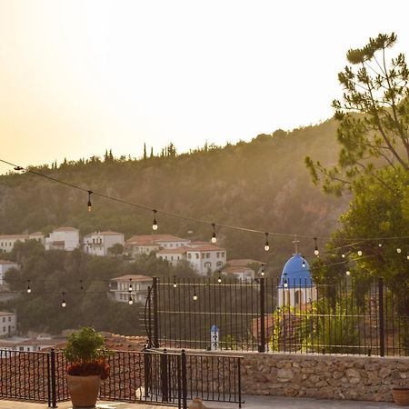 Sea Apartments Dhermi Bagian luar foto